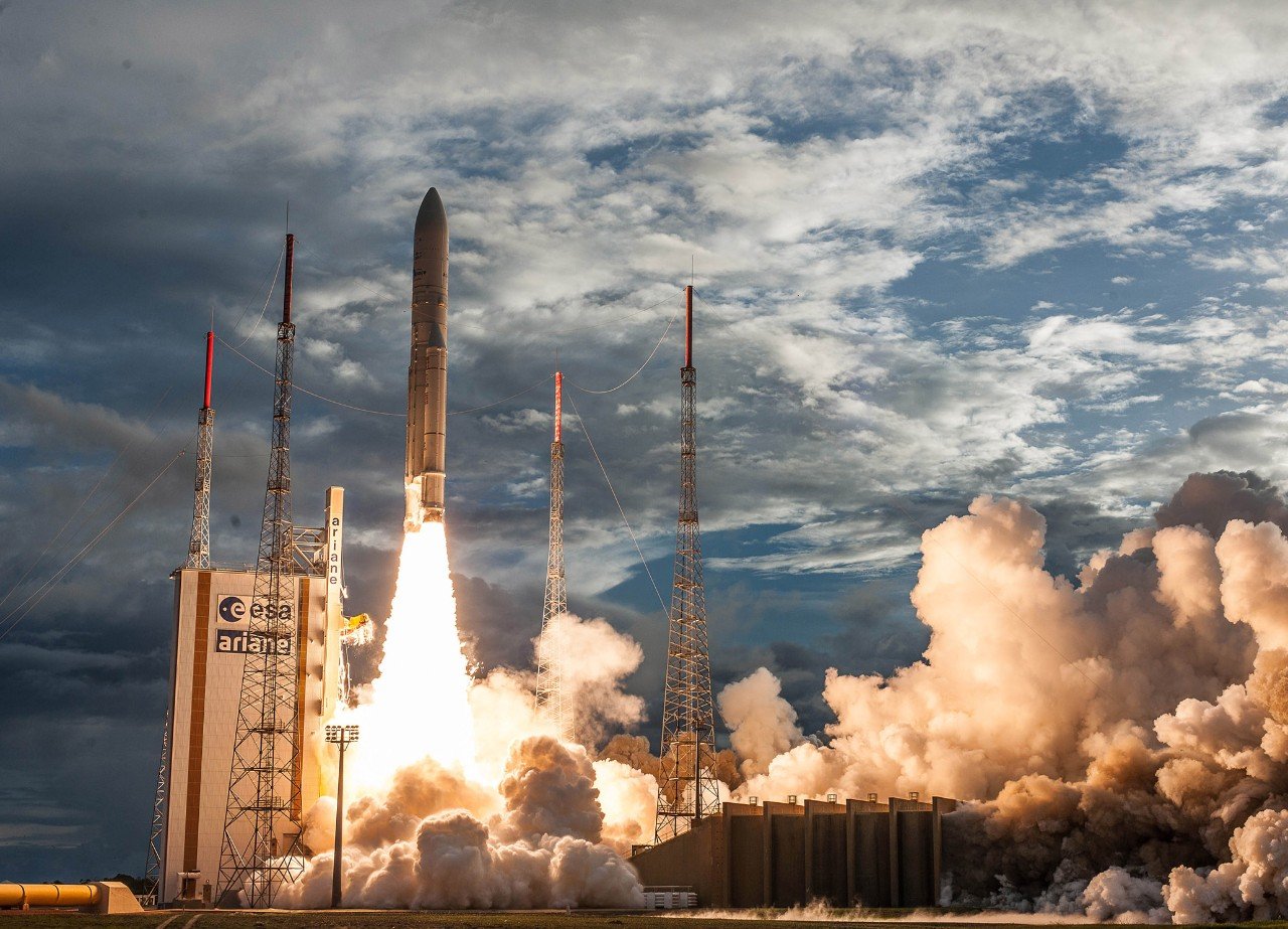 Launch of Arianespace mission VA238 carrying the EAN satellite