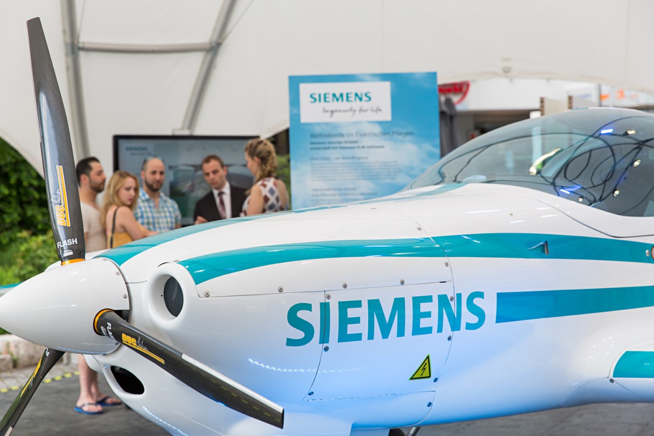 Siemens battery-powered plane