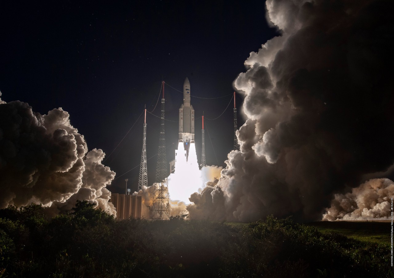 Inmarsat's GX5 satellite launches