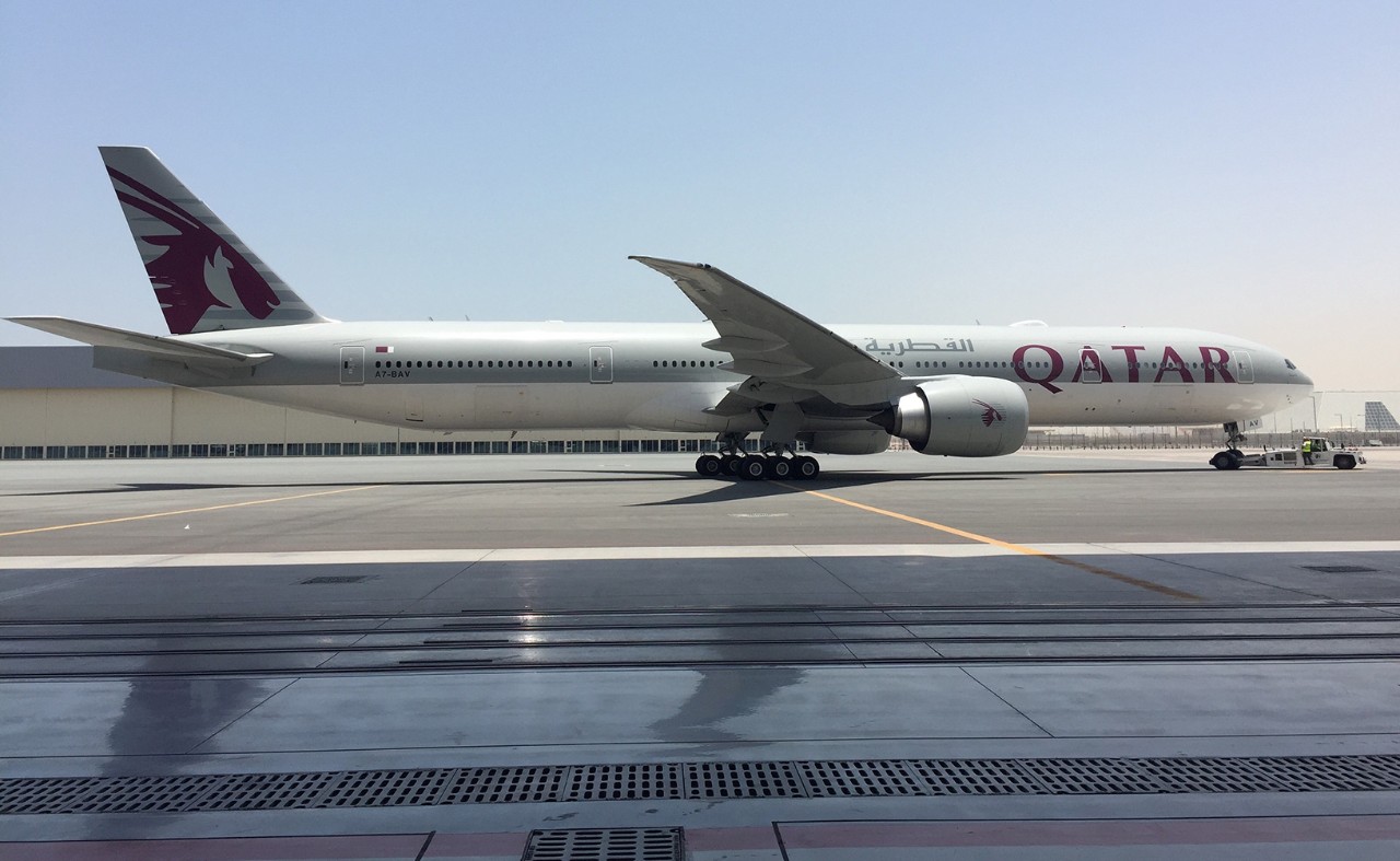 A Qatar Airways Boeing 777 aircraft with the radome installation completed for Inmarsat’s GX Aviation service.