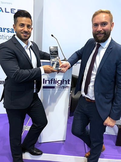 L-R: Gurpreet Sidhu and Neale Faulkner from the Inmarsat Aviation Middle East team collect Inflight Middle East’s ‘Connectivity Enablement’ award in Dubai.