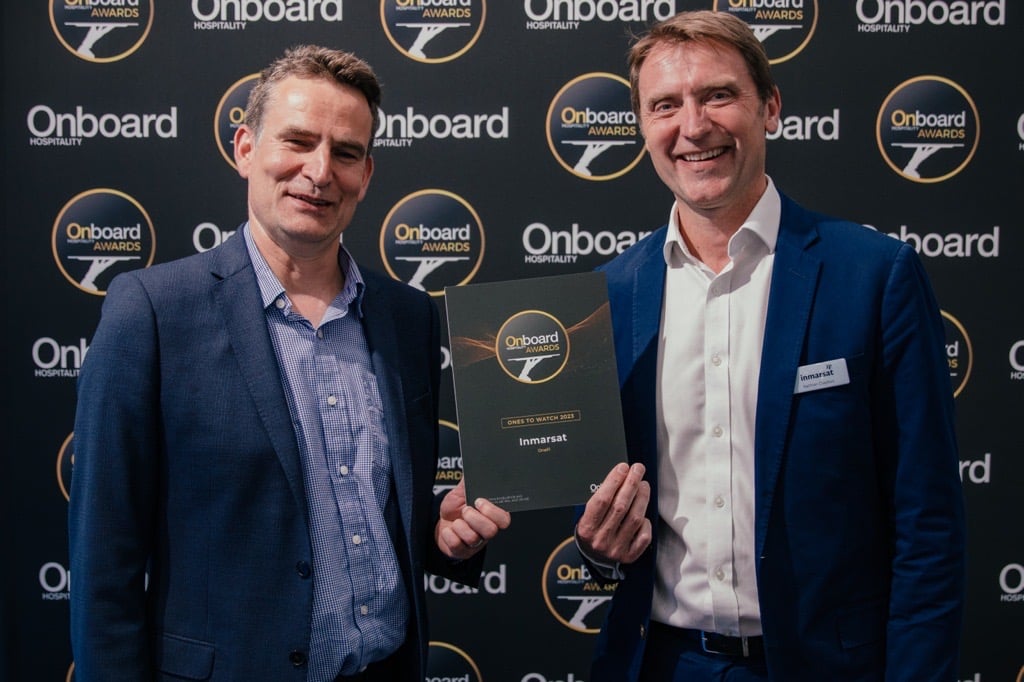 Inmarsat’s Nathan Clapton (L) and Chris Janes (R) collect the Onboard Hospitality ‘One to Watch’ award for OneFi.