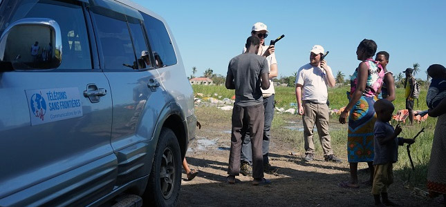 Phone calling operations by Télécoms Sans Frontières in Mozambique following Cyclone Idai in Mozambique in 2019, utilising IsatPhone 2 