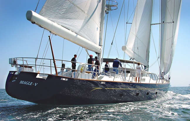 The Beagle V superyacht at sea